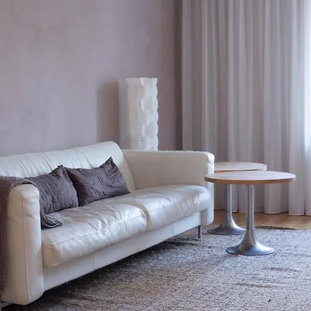 Carmen Apartment *